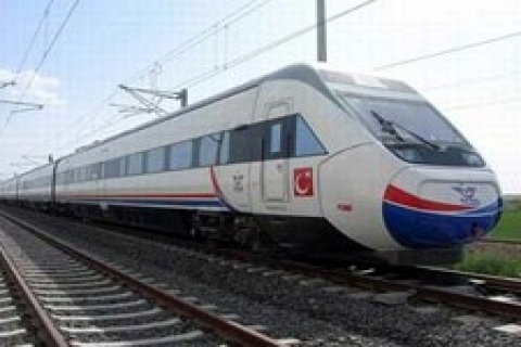 Hızlı Tren 160 kilometreye çıkınca internet kesiliyor!