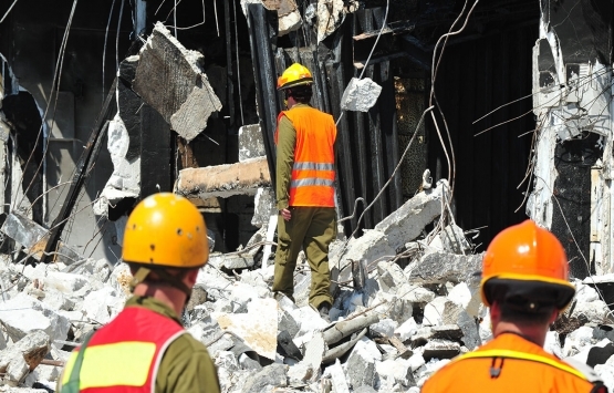 Depremler de uyarılar da art arda geliyor!