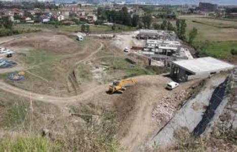 Ilıca tesis inşaatındaki arkeolojik kazıdan mermer kaide çıktı!