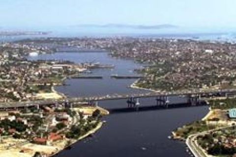 Ahmet Vefik Alp'ten Haliç'in altına otopark