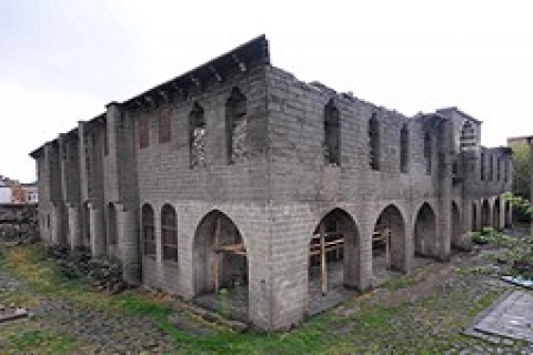 Ermeni cemaati, Surp Gragos Kilisesi'ni kendi restore ettirdi!