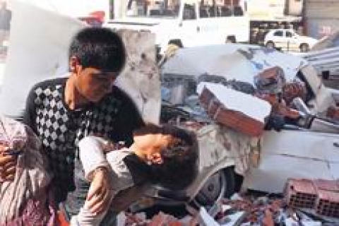  Fethiye Ölüdeniz'deki 6.0'lık deprem çatı ve balkonları çökertti! 