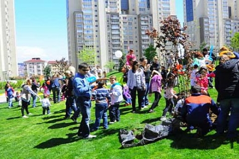 Innovia, 23 Nisan Ulusal Egemenlik ve Çocuk Bayramı'na özel kutlamalar düzenledi! 