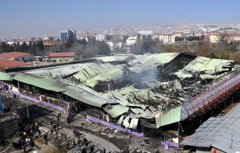 Yunus Emre Halk Çarşısı'ndaki dükkanları elektrik kontağı yaktı!
