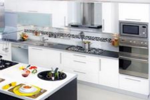 Öztiryakiler Küba'da showroom açacak!