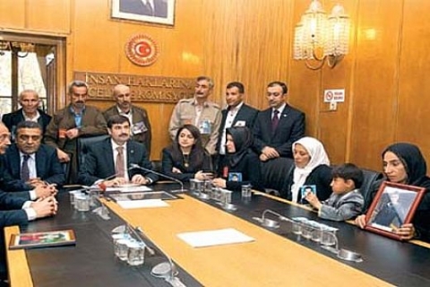 Uludere'ye bir hayırsever yeni lise yaptıracak!