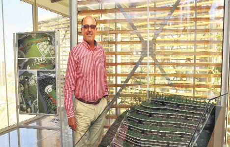 Münir Tanyer: İzmir'de konut açığı sürüyor!