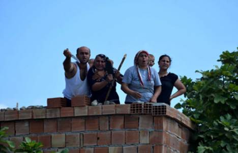  Adana Kozan'da olaylı yıkım!