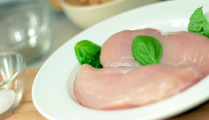 Beyaz ete yüzde 20 lik büyük zam kapıda! Tavuk fiyatları 200 liraya dayanacak! 