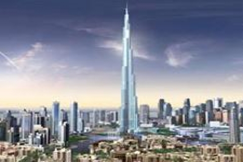 Burj Halife'ye yıldırım çarptı!