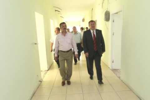 Adnan Köşker, yapımı devam eden Gebze Devlet Hastanesini gezdi!