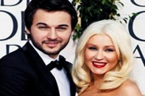 Christina Aguilera, sevgilisini malikanede yaşatıyor!