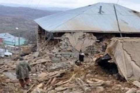 Toki depremzede Elazığlılara evlerini teslim ediyor!