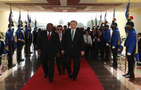 Türk firmaları Gana'daki konut inşaatlarına katkı sağlıyor!