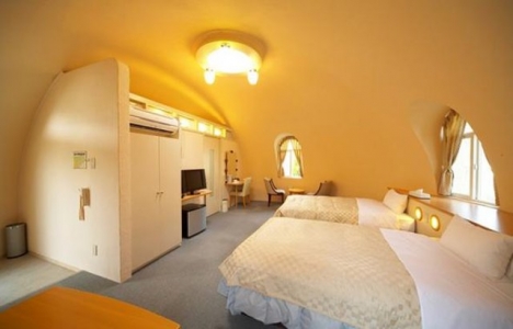 İşte 2 saatte inşa edilen köpük evler!