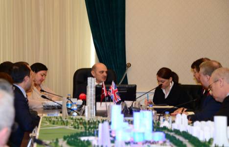 Erdoğan Bayraktar: Finans Merkezi İstanbul'un tamamına yayılmalı!