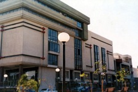 Selgeçen Modeko İş Merkezi'nde 20 mağaza icradan satılık!