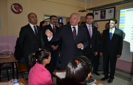 Barış Aydın: Her yıl 1 okul inşa edilecek, 3 okul yenilenecek!