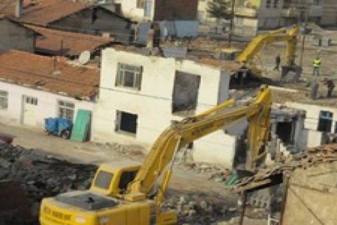 TOKİ, çorum ve çevresindeki gecekonduları yıkıyor!