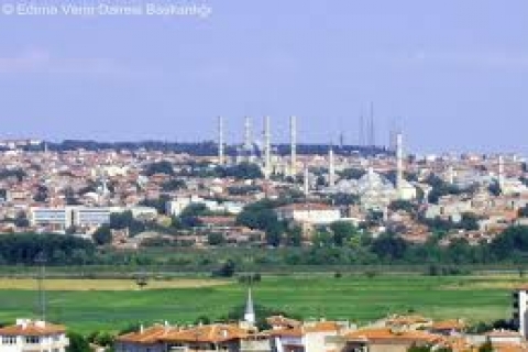  Edirne'de 1.7 milyon TL'ye satılık iki katlı mağaza! 