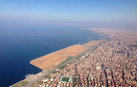 Maltepe'de temel atma çalışmaları sırasında yolun bir bölümünde çökme meydana geldi!