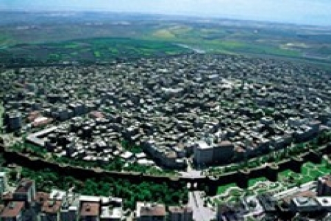 Başbakan Erdoğan'dan bir çılgın proje de Diyarbakır'a!