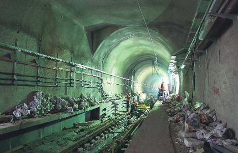 Marmaray'da rayların işlemleri tamamlandı! Açılış 29 Ekim'de!