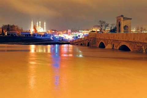 Tunca ve Meriç'te taşkın alarmı verildi!