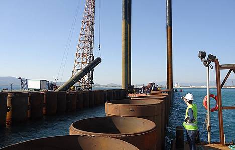 Çandarlı Limanı'ndaki çalışmalar devam ediyor!