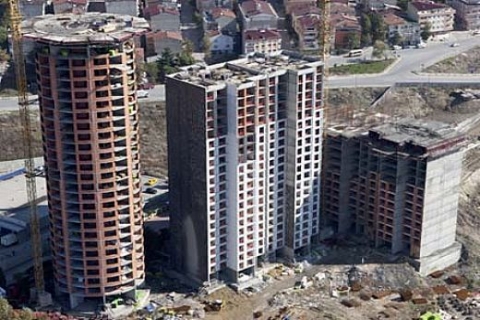 FiYapı Mağdurları: Yarım mimar müteahhit tüketiciyi malından eder!