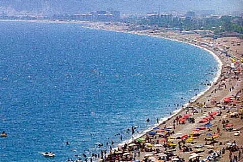 Rus turistler Antalya'da yaşamak istiyor!