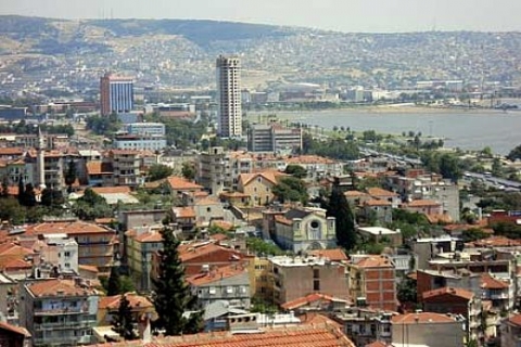 İzmir Bayraklı Belediyesi'nden satılık arsa! 1 milyon 400 bin TL'ye!