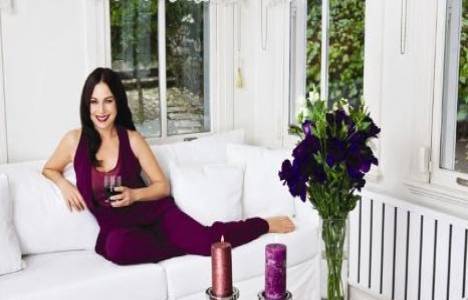 Şenay Gürler, Kanlıca'da 4 katlı bir evde yaşıyor!