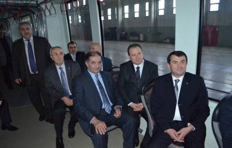  Irak Ticaret Bakanı ilk yerli tramvayı çok beğendi!