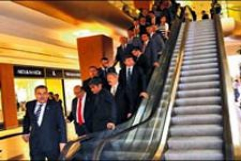 Ataköy Plus AVM yılda 8 milyon ziyaretçi bekliyor