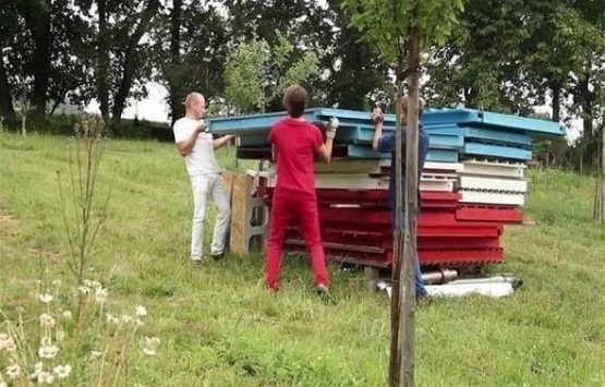 Prag ta 3 saatte ev inşa edildi!