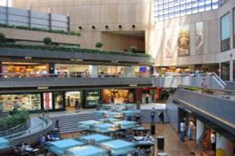 AVM'leri pazar günü kapatma fikri 'seri cinayet'e benzetildi