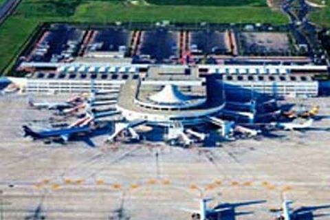 Antalya'da sefer düzenleyecek Arkia Havayolu şirketi şüpheliler için özel oda istedi!