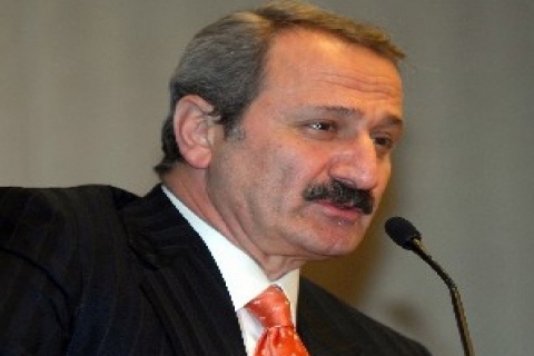 Türk müteahhitler Türkmenistan'da 6.3 milyar dolarlık 88 proje üstlendi!