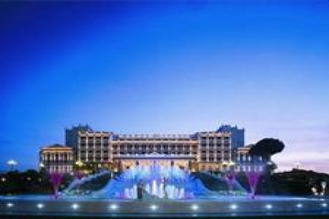 Mardan Palace'ın şemsiyesi Celal Birsen'den