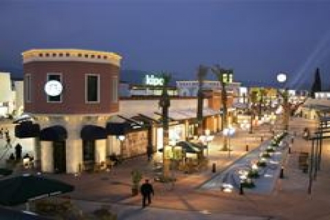 Alışveriş deyince ilk akla gelen yer AVM'ler oluyor