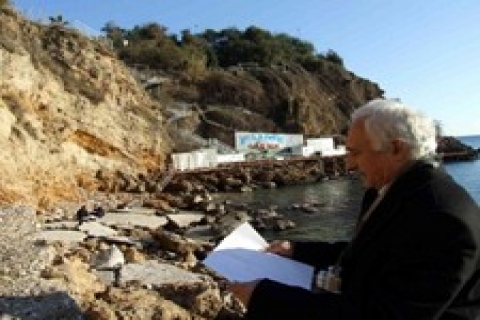 Mustafa Yıldırım: Akdeniz sahilinde dalma batma zonu var!