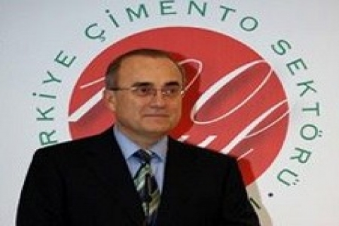 Adnan İğnebekçili: Konut satışlarında ciddi bir sıkıntı var