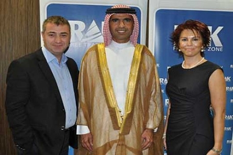 Manifesto, Birleşik Arap Emirlikleri'nde ofis açtı!