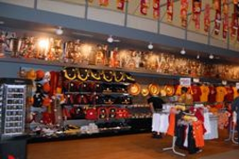 Galatasaray Store iki yeni mağaza açtı