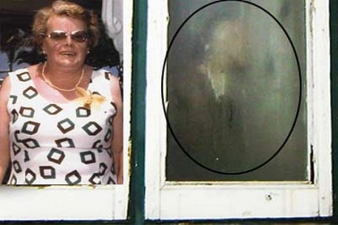 İngiltere'deki yıkım ekiplerine hayaletli ev şoku!