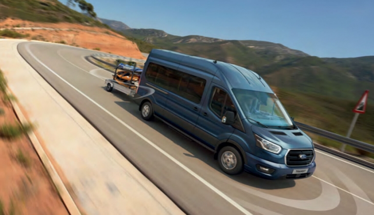 Ford Transit Minibüs te 100 bin TL ye 0,99 faiz fırsatı! Sınıfının en çalışkanı! 17 Haziran 2022 fiyat listesi...