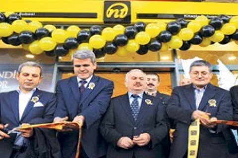 NT, İstanbul'un dört AVM'sinde birden mağaza açtı