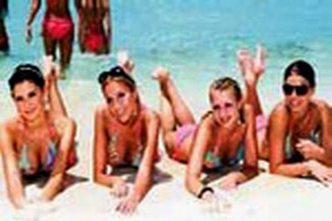 Rus turistler aydınlık otel tercih ediyor!