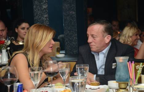  Ali Ağaoğlu ve Petek Ertüre Sevgililer Günü'nü birlikte kutladı!